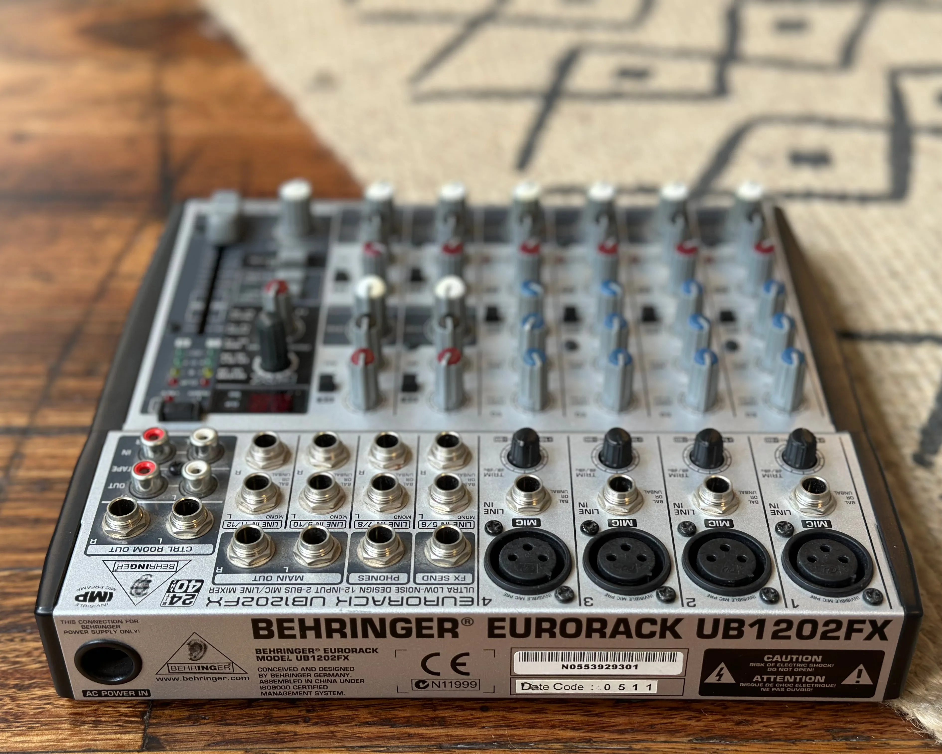 Behringer UB1202FX