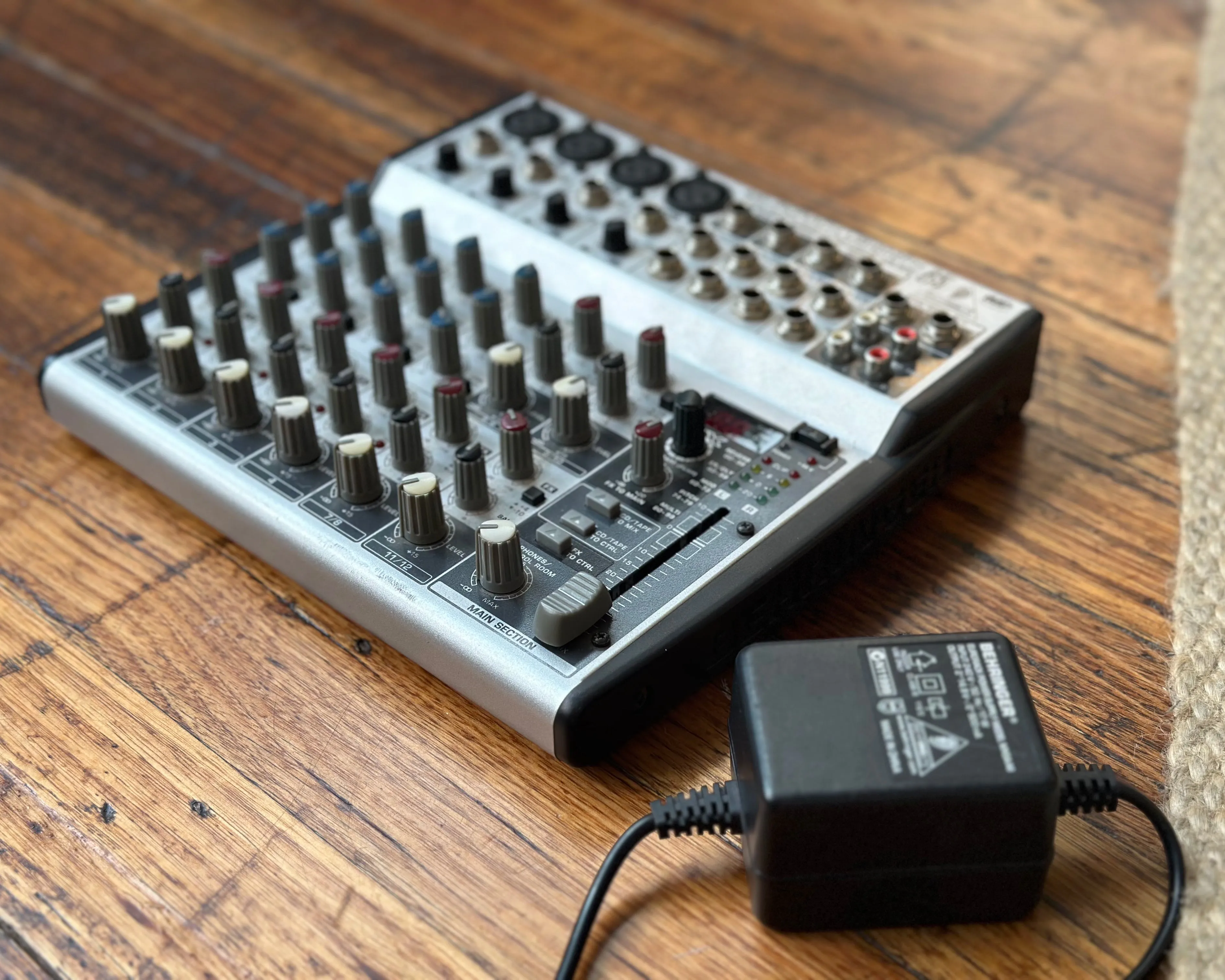 Behringer UB1202FX