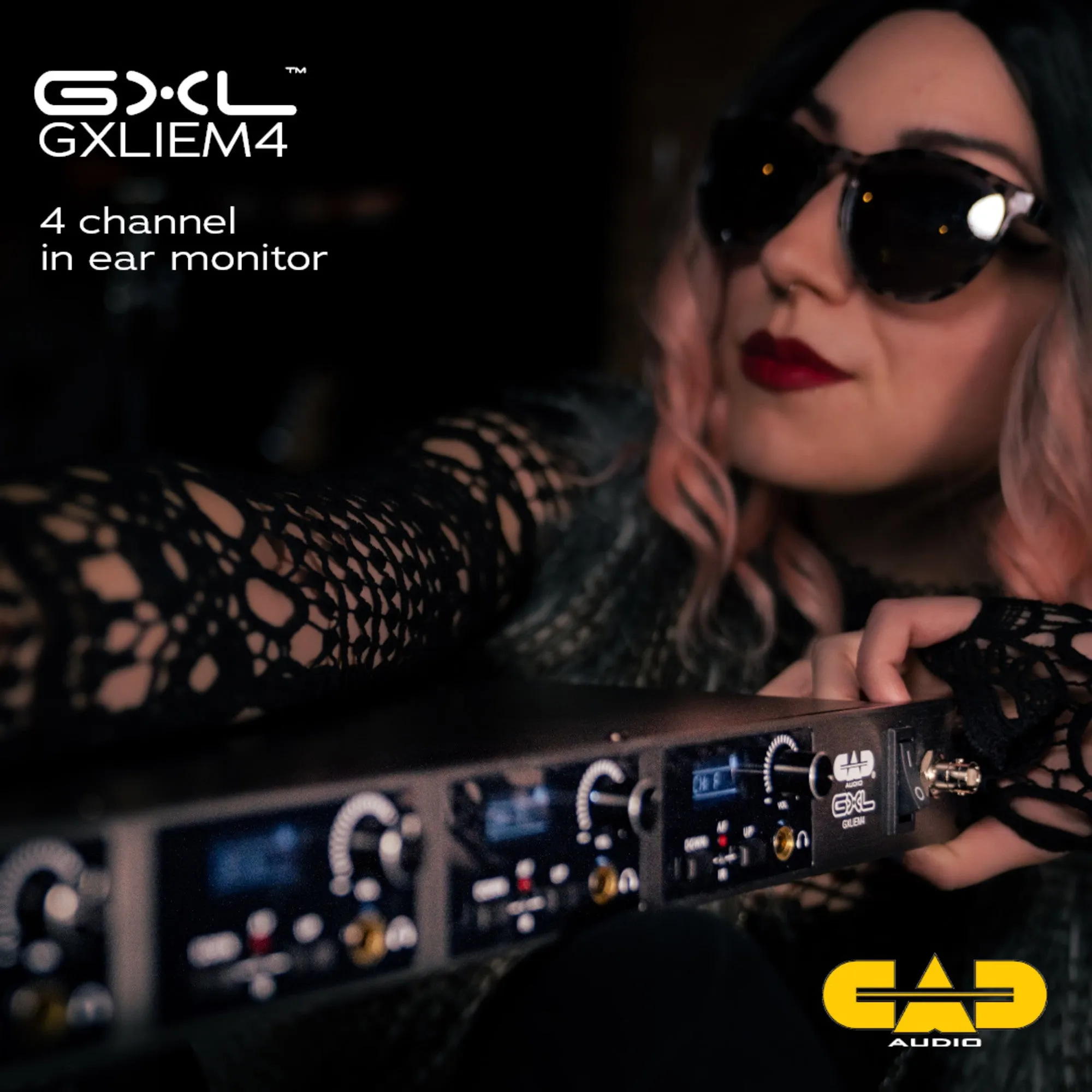 CAD Audio GXLIEM4 Quad-Mix In-Ear Wireless Monitoring System - Includes MEB1 Earbuds, Integral Rack Ears, and Antenna Relocation Kit