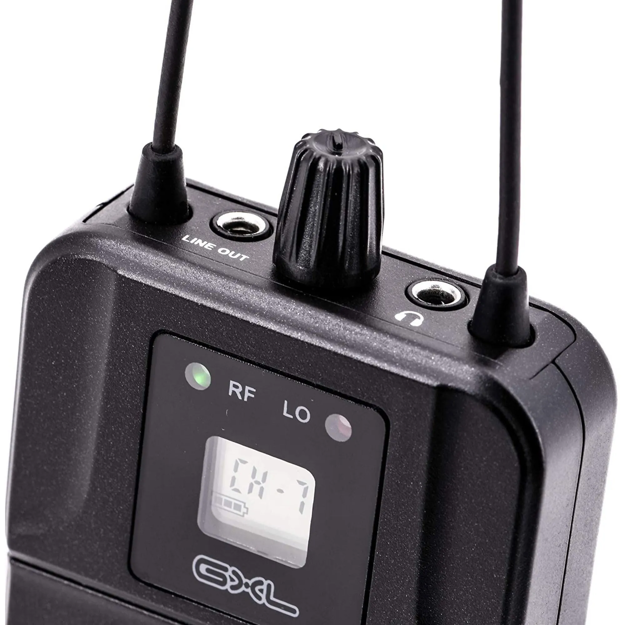 CAD Audio GXLIEM4 Quad-Mix In-Ear Wireless Monitoring System - Includes MEB1 Earbuds, Integral Rack Ears, and Antenna Relocation Kit