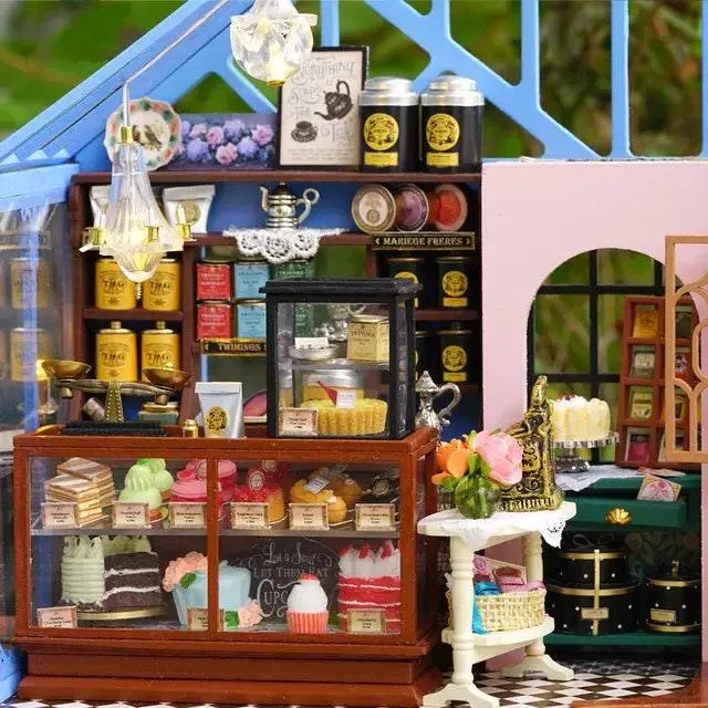 DIY Dollhouse Kit Roze Garden Green Tea Cafe Miniature Plant Studio Coffee Shop Miniature Kit with Free Dust Cover Adult Craft DIY Kits