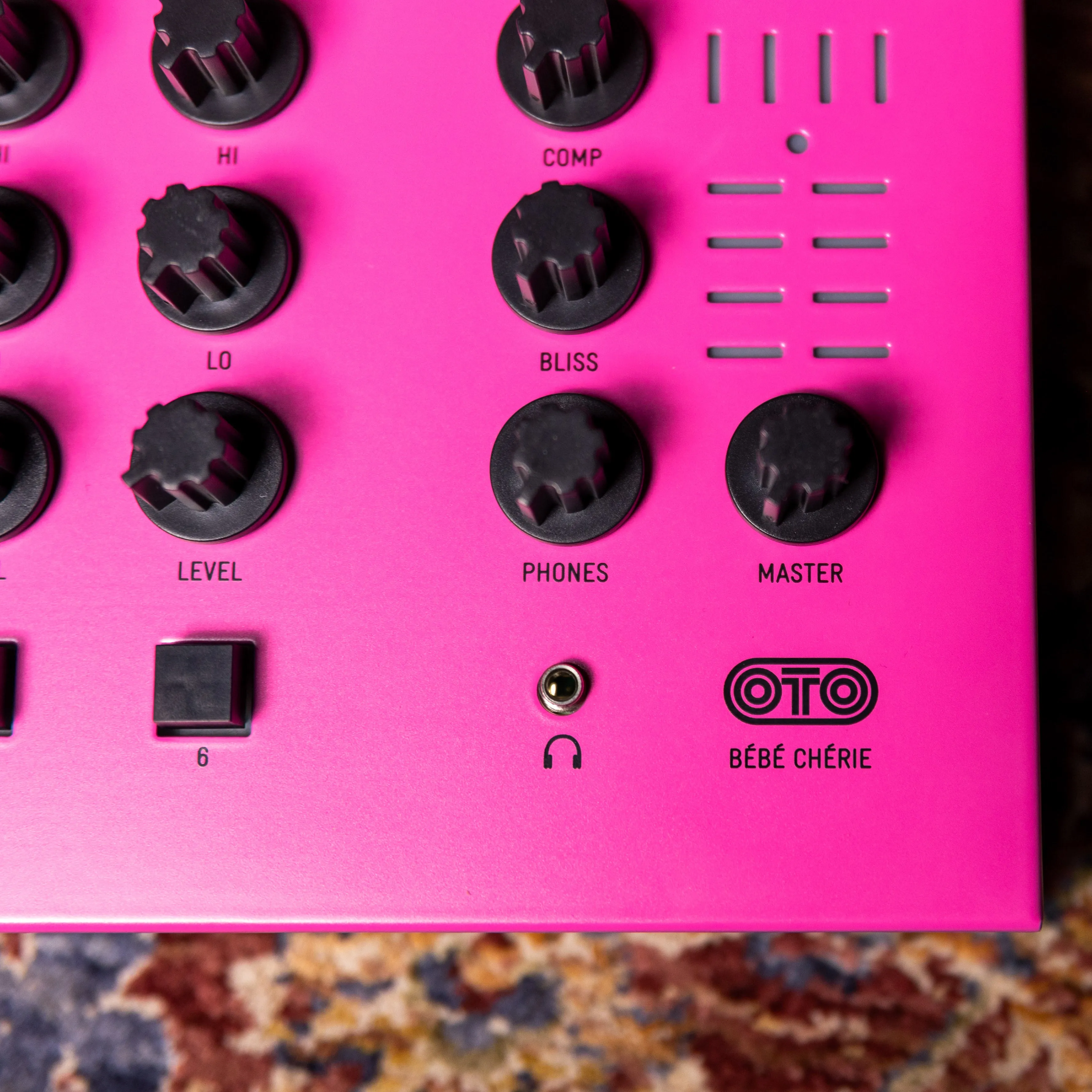 OTO Machines Bebe Cherie 6-Channel Stereo Analog Mixer w/Box - Used