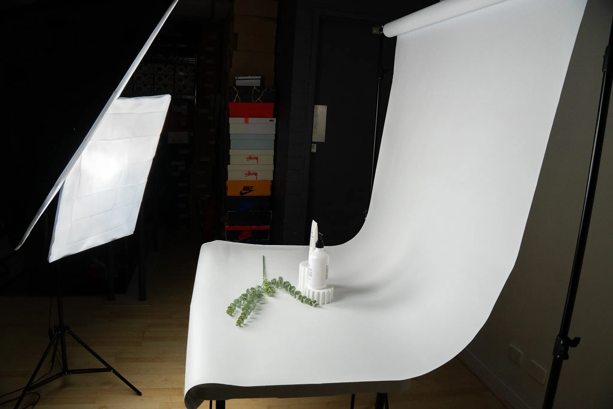 'Product Imaging Essentials Combo' Product Photography Lighting and Backdrop Kit (Medium Products) - Bundle