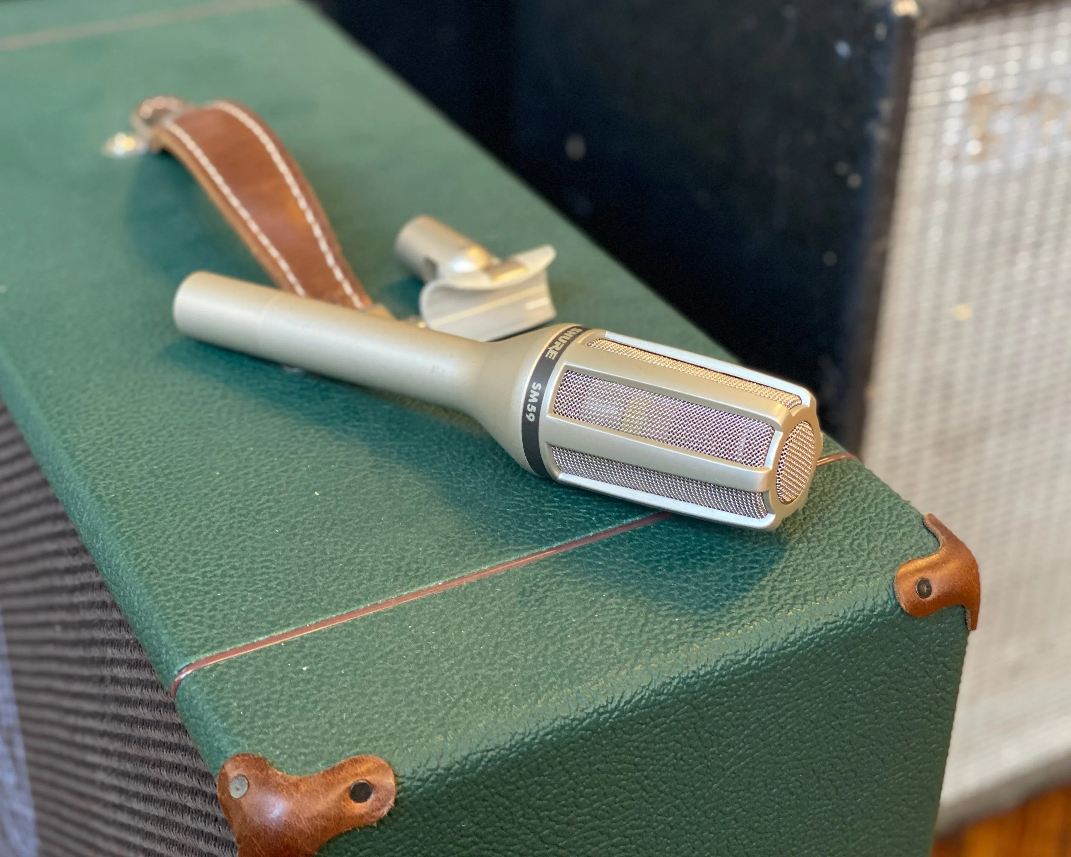 Shure SM59