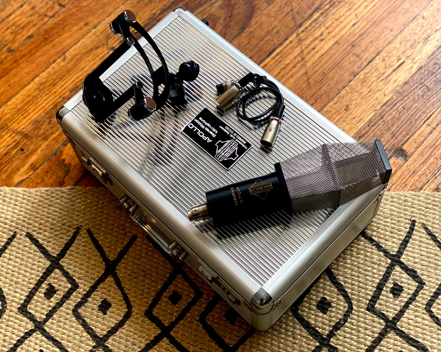 Sontronics Apollo Stereo Ribbon Microphone