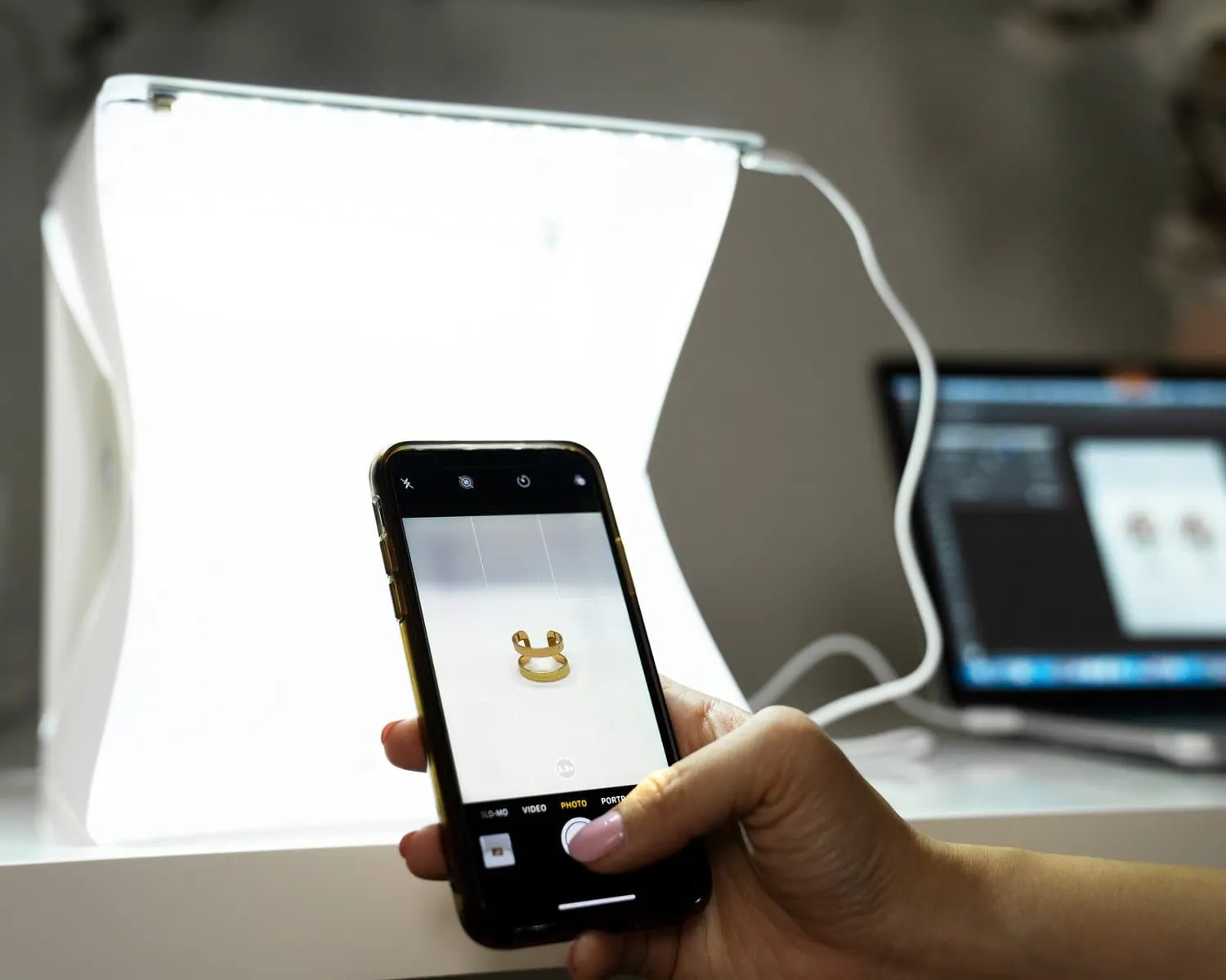 'STUDIO MATE' 9 Inch Etsy & Jewellery Product Photography Lighting Tent (DEMO STOCK)
