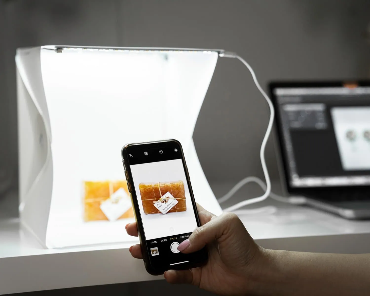 'STUDIO MATE' 9 Inch Etsy & Jewellery Product Photography Lighting Tent (DEMO STOCK)
