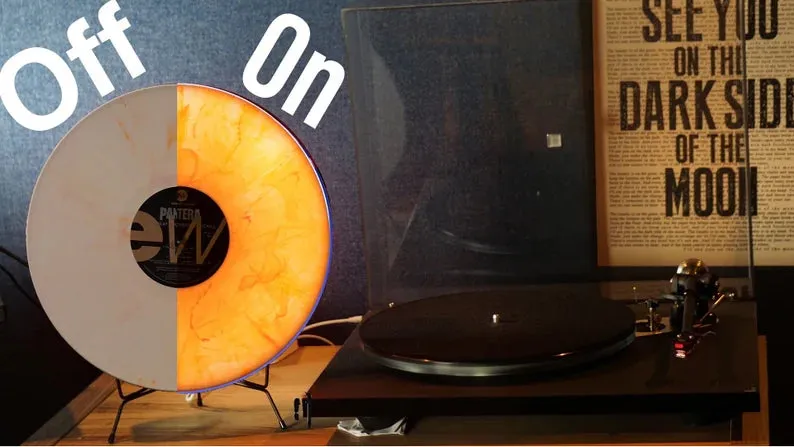 Vylumi w/Stand (Illuminate Your Vinyl Collection With Vylumi)