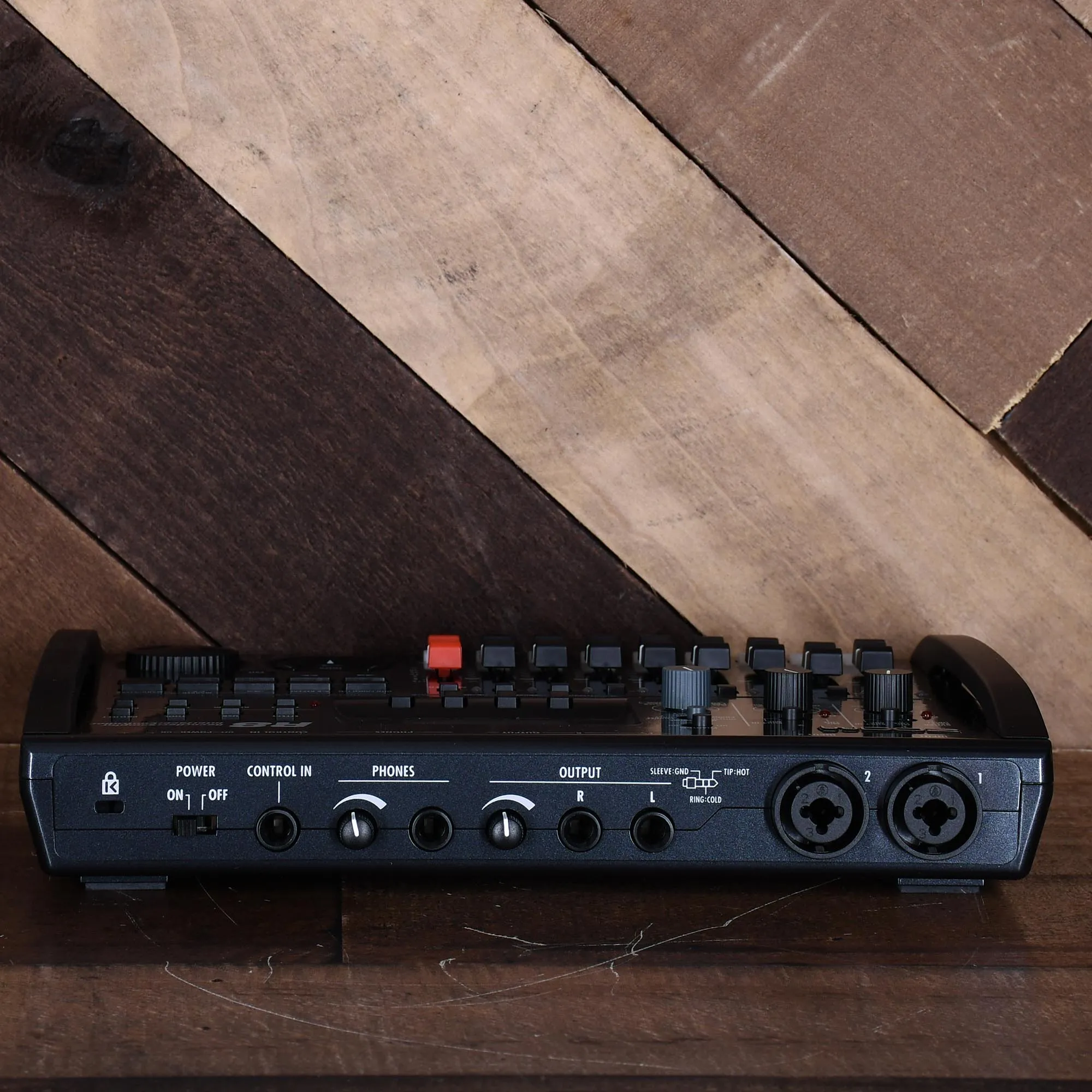 Zoom R8 8 Track Recorder/Interface/Controller/Sampler - Used
